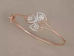 กำไลข้อมือดีไซน์ดอกไม้รูปหัวใจประดับมอสซาไนต์ เงินแท้ 925 ชุบทองคำสีกุหลาบ สไตล์วินเทจ สำหรับผู้หญิง หรูหรา เหมาะสำหรับงานแต่งงาน - Product Image 2