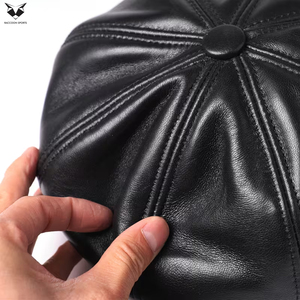 Gorras de Cuero Suave Hechas a Mano, Elegantes Gorras Planas de Cuero de Alta Calidad, Personalizadas y Modernas para Venta al por Menor y al por Mayor - Product Image 5