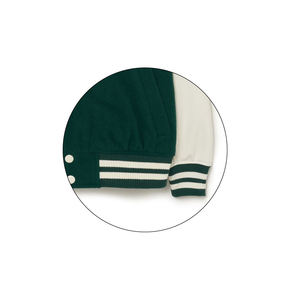Vestes universitaires en toile noire personnalisées pour hommes et femmes, de haute qualité, col montant, logo sur le devant, à capuche, hiver, fabriquées au Pakistan - Product Image 5