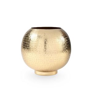 Vase de table en aluminium moderne fait main et personnalisable avec finition texturée, vase décoratif en métal doré - Product Image 1