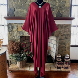 Vestido Kaftan de Rayón Teñido a Mano en Color Vino Tinto, Talla Grande, Cuello en V, Corte Holgado, Elegante, Ropa de Salón para Mujer - Product Image 1