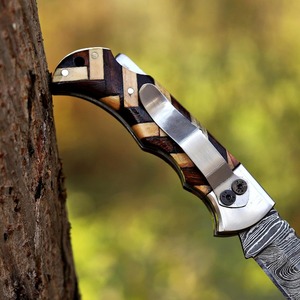 Cuchillo Plegable de Damasco Hecho a Mano de Grado Industrial con Funda de Cuero, Cuchillo de Bolsillo OEM de Acero de Damasco con Mango de Madera para Camping y Actividades al Aire Libre - Product Image 6
