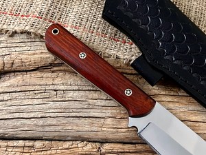 Cuchillo de Desollado de Hoja Fija Forjado Bushcraft EDC con Mango de Madera Natural y Funda de Cuero, OEM, Espiga Completa, para Camping y Actividades al Aire Libre - Product Image 3