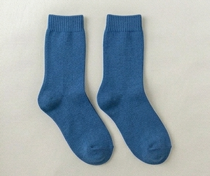 Chaussettes ras du cou pour femmes, bleu uni, tricotées, respirantes, pour usage quotidien, longueur standard, automne - Product Image 1