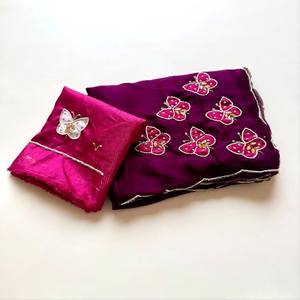Sari VASTRA COTTAGE de satén puro hecho a mano con diseño de mariposa Khatli Moti Katdana, sari de diseñador totalmente hecho a mano para fiestas. - Product Image 1
