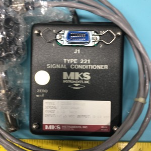 Conditionneur de signal MKS 221BA-00010B RTPE 221, 140055 - Équipements et pièces semi-conductrices d'occasion fiables à l'échelle mondiale chez - Product Image 4