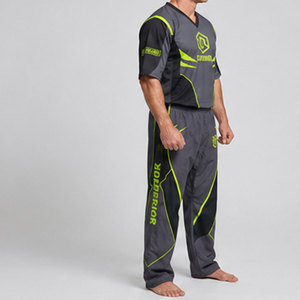 Ropa de Combate y Uniformes de Sparring Hechos a Medida, Ropa de Combate Resistente y Duradera Diseñada para un Rendimiento Óptimo - Product Image 3