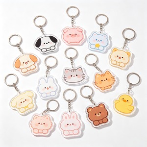 Llaveros de Acrílico al por Mayor con Diseño OEM de Personajes de Dibujos Animados y Familias de Animales para Souvenirs - Product Image 2