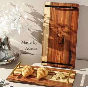Bandeja Rectangular Grande de Madera de Acacia con Asas de Metal Negro, Diseño Rústico Moderno, Uso Decorativo, Hecha a Mano para Catering - Product Image 5