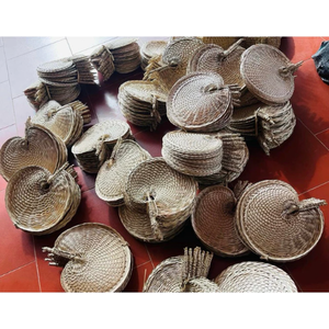 Éventail en bambou fait main du Vietnam - Prix de gros - Éventail en feuille de palmier de coco - Product Image 5