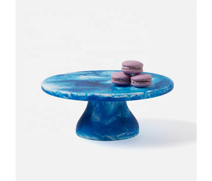 Soporte Decorativo para Tartas de Resina Duradera con Diseño de Espiral, Color Personalizado, Hecho a Mano, Apto para Lavavajillas, Exhibidor de Postres para Estudio o Panadería - Product Image 1