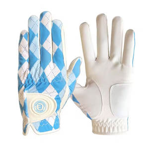 Équipement d'entraînement extérieur haut de gamme, confortable, respirant et offrant une excellente adhérence, pour la pratique sportive, incluant des gants de golf. - Product Image 1