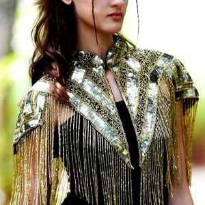 Cape d'épaule à franges perlées en gros |   Écharpe de soirée artisanale à sequins pour robes de soirée et costumes de scène de concours - Product Image 1