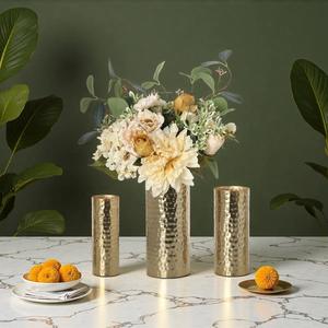 Jarrón de Metal Contemporáneo para Arreglos Florales, Adorno Interior Premium para el Hogar y la Oficina - Product Image 5