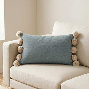 Housse de coussin lombaire décorative vintage classique en coton avec pompons, faite à la main, écologique, lavable, fermeture éclair, pour lit d'appoint - Product Image 4