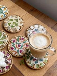 Posavasos Rectangulares Hechos a Mano de Nácar y Ratán, Ideales para Mesa de Comedor, Fiestas y Ocasiones Especiales - Product Image 5