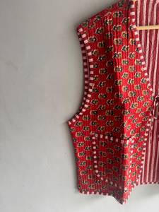 Gilet matelassé en coton rouge à fleurs pour femme, sans manches, col en V, poches plaquées, veste réversible, style printemps, CADEAU POUR ELLE - Product Image 2
