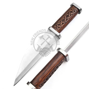 Nouveau couteau Seax artisanal à nœuds celtiques gravés avec manche en bois, meilleur couteau de survie et de chasse pour l'extérieur, couteau sax médiéval - Product Image 6