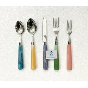 Cubiertos Ecológicos de Acero Inoxidable 18/10 con Mango de Resina, Juego de Cubiertos de Lujo de 5 Piezas, Tenedor, Cuchara, Cuchillo, Vajilla - Product Image 1