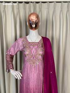 Fabricant indien de costumes Salwaar en tissu Chinon imprimé de qualité export, avec broderies de sequins, de la marque Evergreen Design. - Product Image 2