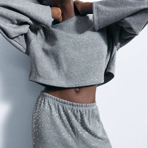 Ensemble de survêtement d'hiver pour hommes grandes tailles, couleur unie, décontracté, avec logo personnalisé, 2 ensembles personnalisables avec strass, sweat à capuche et pantalon de jogging - Product Image 3