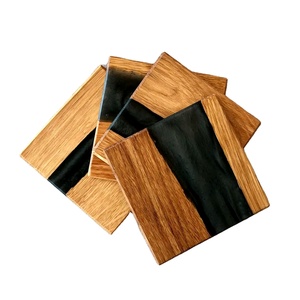 Posavasos elegantes de resina epoxi: belleza de incrustaciones de madera para su hogar "Posavasos elegantes de resina y madera: perfectos para cada ocasión" - Product Image 1