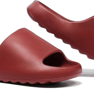 รองเท้าแตะชายหาดลายโลโก้แบบกำหนดเองสำหรับผู้หญิงและผู้ชาย - Product Image 1