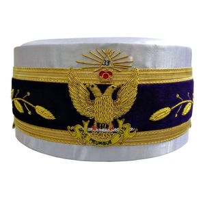Chapeau maçonnique blanc avec bande en velours noir, aigle à double tête brodé or, insignes de 33e degré, SILK HAWKS, pure laine, unisexe - Product Image 1