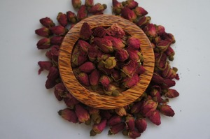 Capullos de Rosa Secos Premium de Vietnam, Ingrediente Natural para Té de Hierbas, Producto de Exportación - Product Image 2