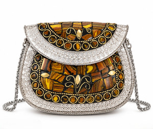 Bolso de Noche con Incrustaciones de Piedra Ámbar Hecho a Mano, con Cuentas Plateadas y Correa de Cadena - Product Image 1