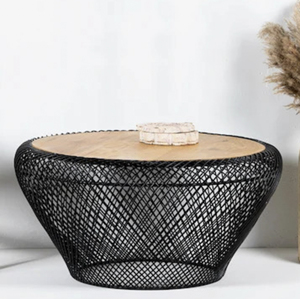Industrieller & Rustikaler Couchtisch aus Natürlichem Mangoholz mit Kombinierter Metallplatte in Matt Schwarz für Wohnzimmer und Heimbüro - Product Image 3