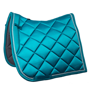 Fournisseur équestre en gros, sur mesure, de tapis de selle pour chevaux de haute qualité, en satin, avec doublure en maille et rembourrage en mousse polyfill - Product Image 1