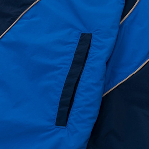 Chaqueta deportiva softshell para hombre con logotipo personalizado OEM, ribetes reflectantes, bordados, cierre de cremallera, cortavientos. - Product Image 4