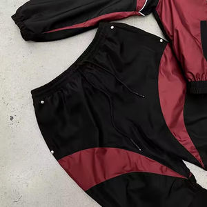 Conjunto de 3 Piezas: Chaqueta con Capucha, Pantalones y Shorts, 100% Nailon, Impermeable, Cortavientos, Unisex - Product Image 6