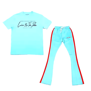 Nouvel ensemble de survêtement streetwear unisexe 2026 : T-shirt blanc avec imprimé bouche rose, pantalon gris avec logo rose, fermeture éclair et poches latérales, coupe régulière - Product Image 6