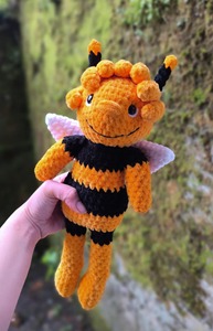 Peluche de Abeja con Alas Rayadas en Amarillo y Negro, Relleno de Algodón PP Suave, de 31cm-50cm, Unisex para Niños de 2 a 4 Años - Product Image 2