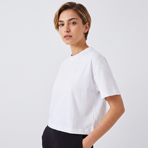 T-shirt blanc ample à col rond pour femme, style streetwear, manches courtes, léger, pour l'été - Product Image 1