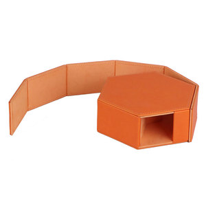 Organizador de Dados Plegable Hexagonal Personalizado, Bandeja de Almacenamiento de Cuero PU y Terciopelo Ecológico de Alta Calidad para Juegos de Rol DND - Product Image 6