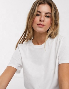 Camiseta Blanca de Verano para Mujer, Ecológica, Ajustada, Sexy, Holgada, Cuello Redondo, Venta al por Mayor, Personalizable, Estilo Urbano, con Algodón Orgánico - Product Image 3