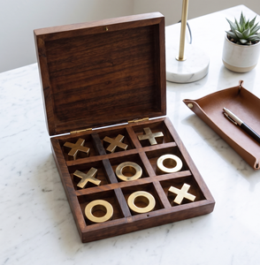 เกมกระดานไม้ทองเหลืองทำมือ ติ๊กต่อ ตัวต่อจิ๊กซอว์ พร้อมตัวหมากแบบ Noughts and Crosses - ของขวัญสุดหรู ทนทาน สำหรับเด็กและผู้ใหญ่ - Product Image 4