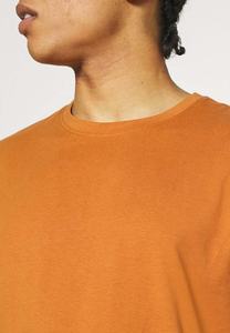 เสื้อยืดดีไซน์เนอร์คุณภาพสูง ปี 2026 ผู้ผลิตเสื้อยืดผ้าฝ้ายแบบซักแล้ว เสื้อยืดโอเวอร์ไซส์ลายกราฟิกสำหรับทุกเพศ - Product Image 3