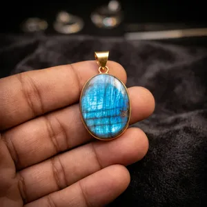 Colgante de latón con labradorita natural, joyería artesanal con piedras preciosas, colgante bohemio al por mayor - Product Image 2