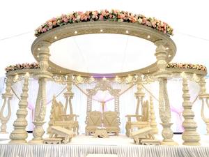 Mandap de Fibra Dorada para Celebración de Bodas de Lujo, Impresionante Mandap para Eventos de Boda Maharani, Mandap Vivah Personalizado, USA - Product Image 6