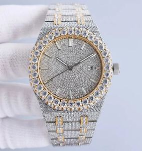 Reloj Mecánico de Lujo de Alta Calidad con Esfera Redonda Romana en Tono Oro Amarillo, con Incrustaciones de Moissanita y Correa de Acero Inoxidable para Hombre y Mujer - Product Image 1