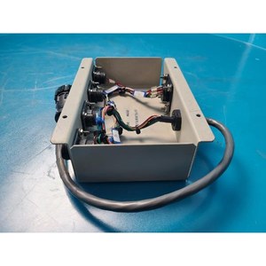 AMAT 0040-20973 BRACKET, FLOW METER, NESLAB Utilisé comme pièce détachée d'équipement semi-conducteur d'occasion - Product Image 3