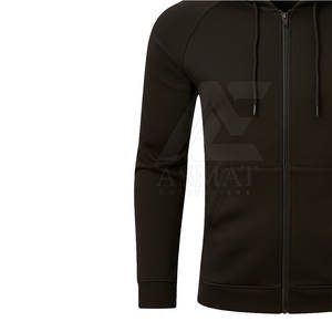 Tenue d'entraînement pour hommes en tissu flexible pour un confort de mouvement optimal – Collection High Energy 2026 - Product Image 2