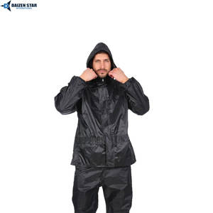 Traje Casual Impermeable y Cortavientos para Aventuras en Cualquier Clima RainRover - Product Image 2