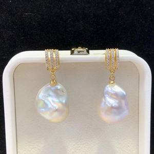 Nouvelles boucles d'oreilles pendantes personnalisées de style INS, perles d'eau douce naturelles de Zhuji, forme baroque, bijoux - Product Image 3