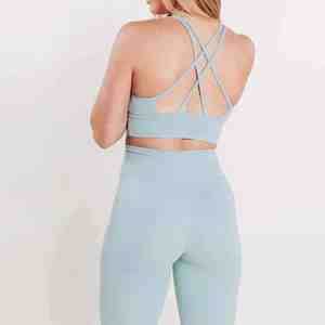 Ensemble de yoga sur mesure pour femmes : ensemble de yoga en matière solide et durable, vêtements de sport, vêtements de fitness, ensembles de yoga pour la gym - Product Image 3