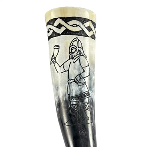 Auténtica Jarra de Cuerno de Búfalo Grabada, Estilo Vikingo, Tallada a Mano, Recipiente Medieval para Cerveza, Jarra Personalizada con Logotipo, Vaso de Bar - Product Image 4